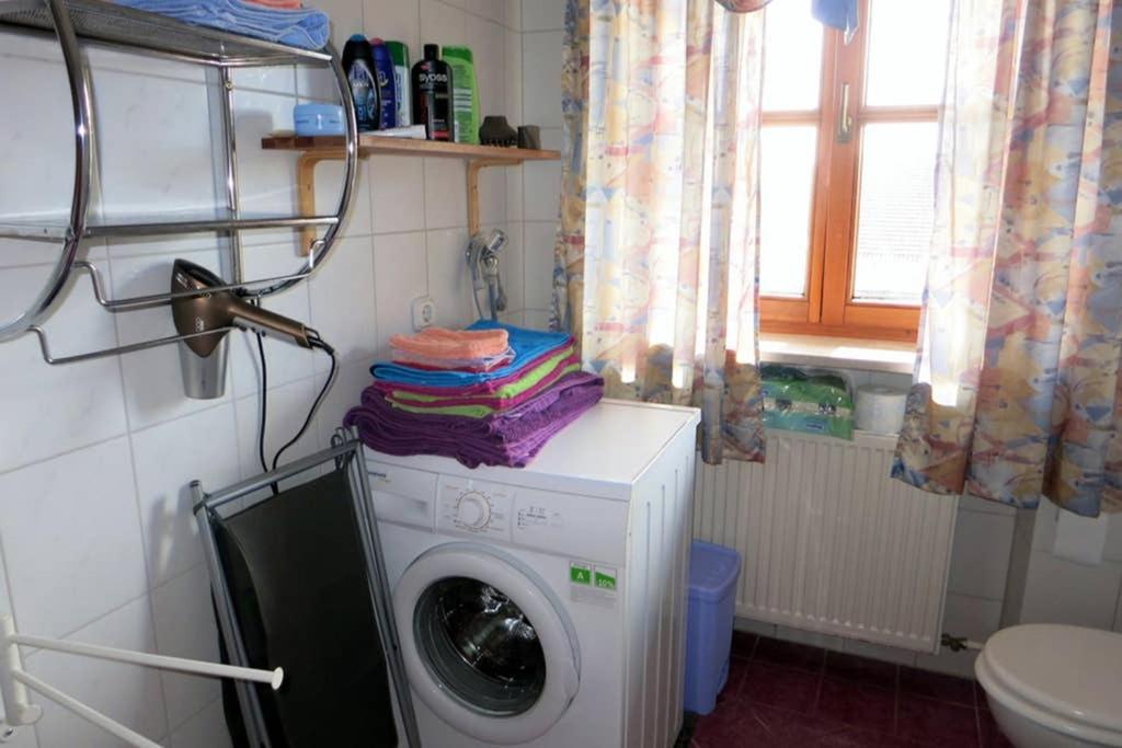 Bergmann Apartment Burgkirchen an der Alz Luaran gambar