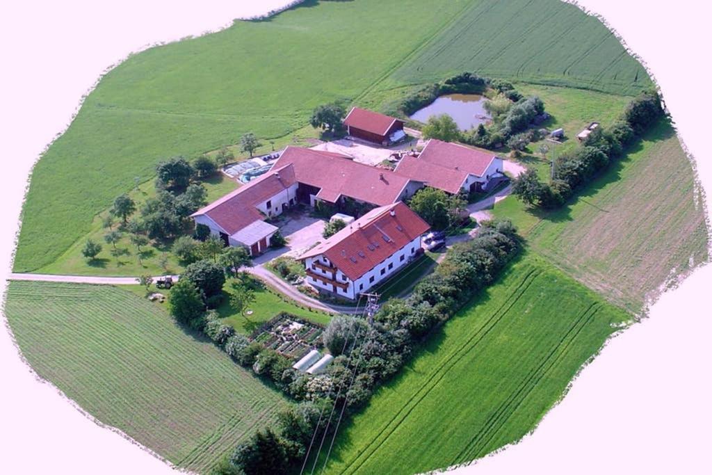 Bergmann Apartment Burgkirchen an der Alz Luaran gambar