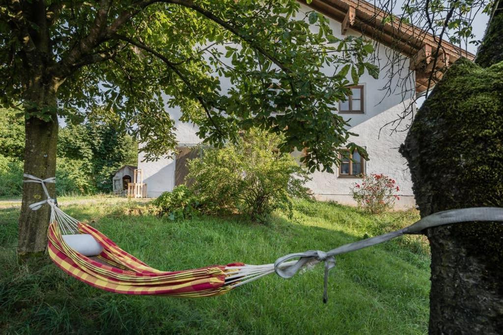Bergmann Apartment Burgkirchen an der Alz Luaran gambar